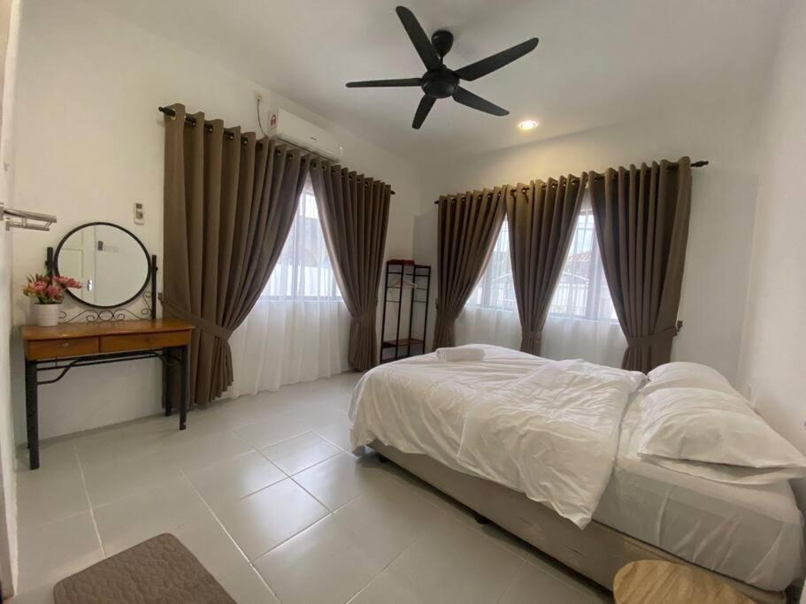 The Lawo Homestay Kuala Terengganu Extérieur photo